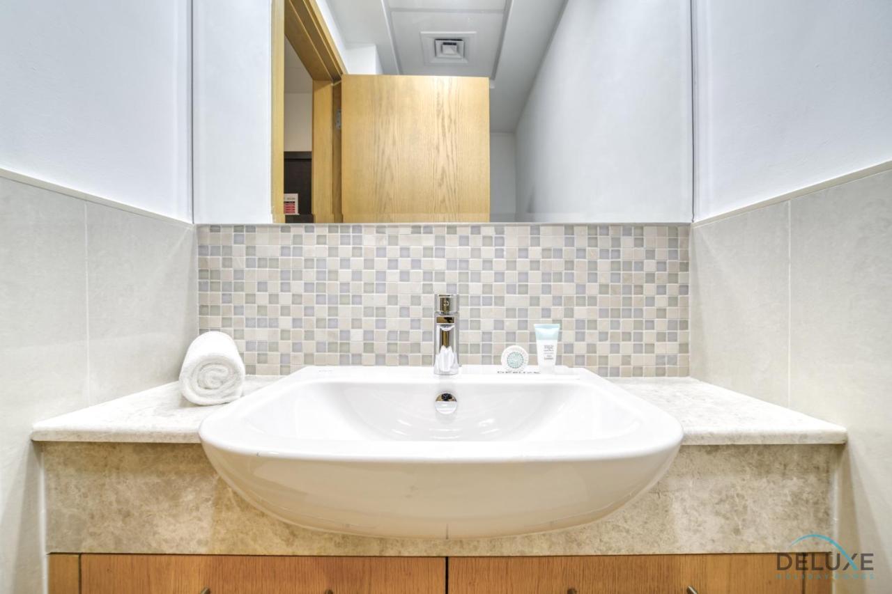 Bohemian 2br With Assistant At Bellevue Tower 1 Downtown By Deluxe Homes Apartment